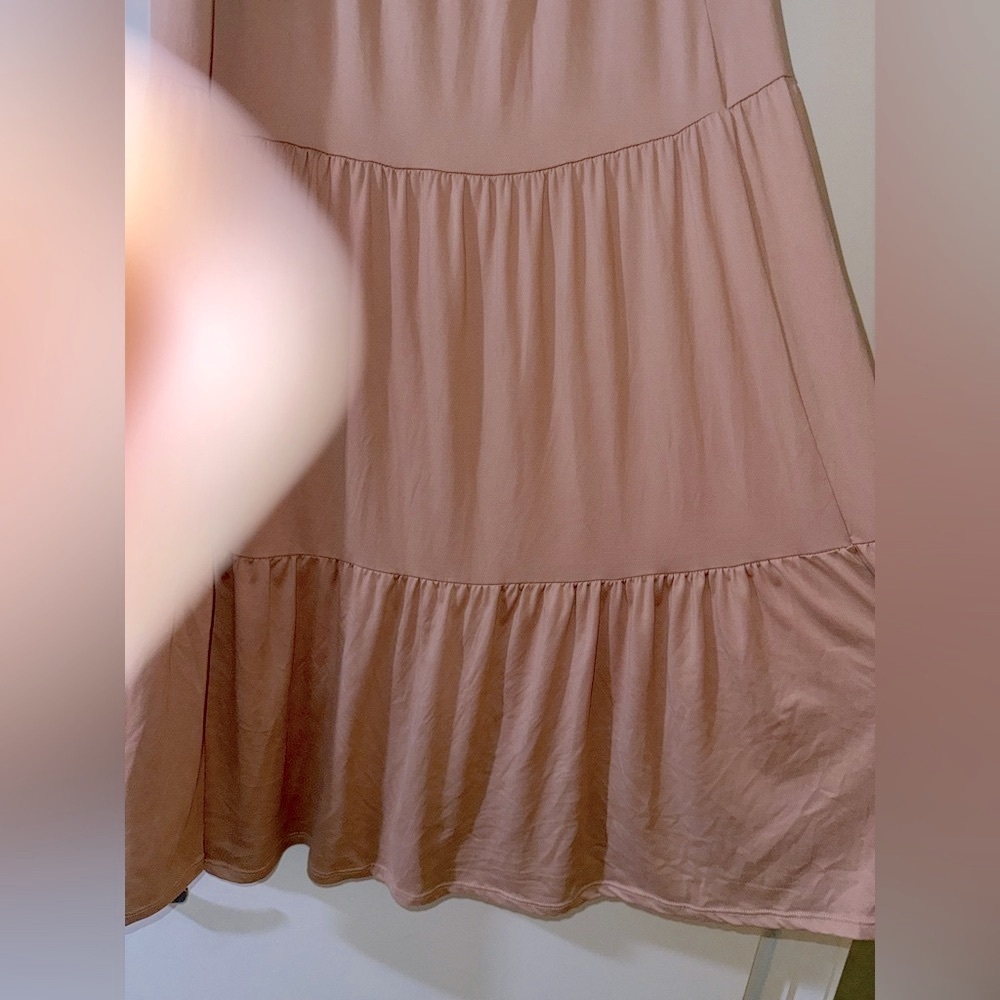 Heart Hips Tiered Maxi Skirt peach size medium - Picture 7 of 8